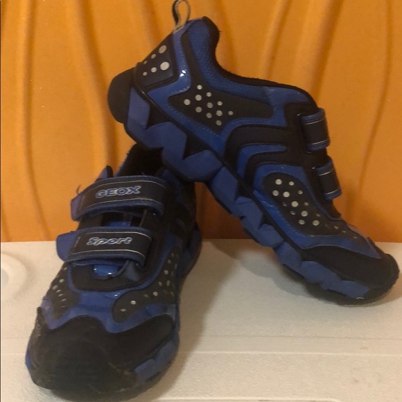 geox kids sneakers